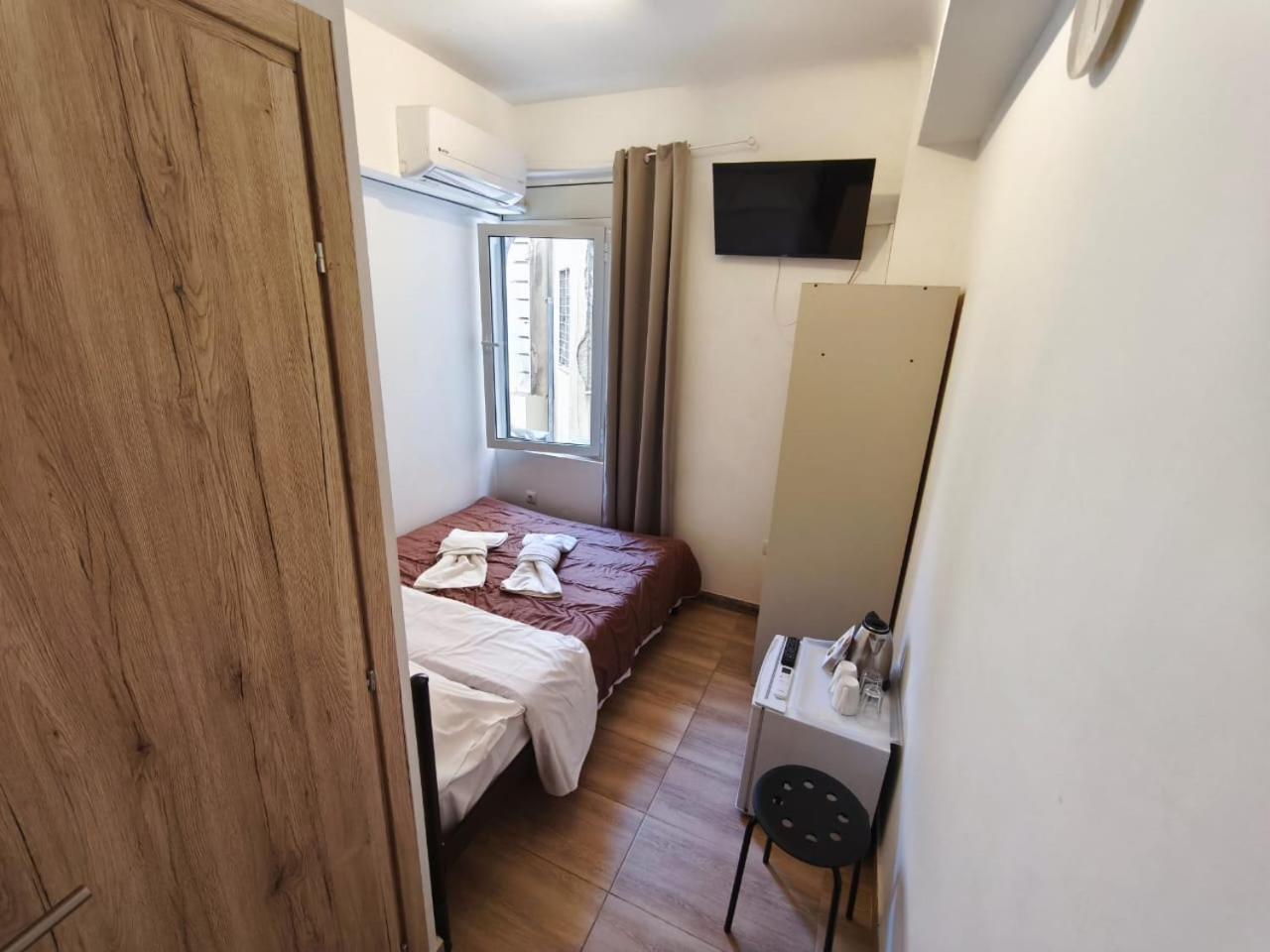 Athens Commercial Bagian luar foto